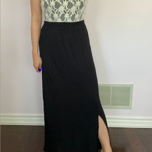 Lace Top Boho Maxi Dress - Picture 2 of 5